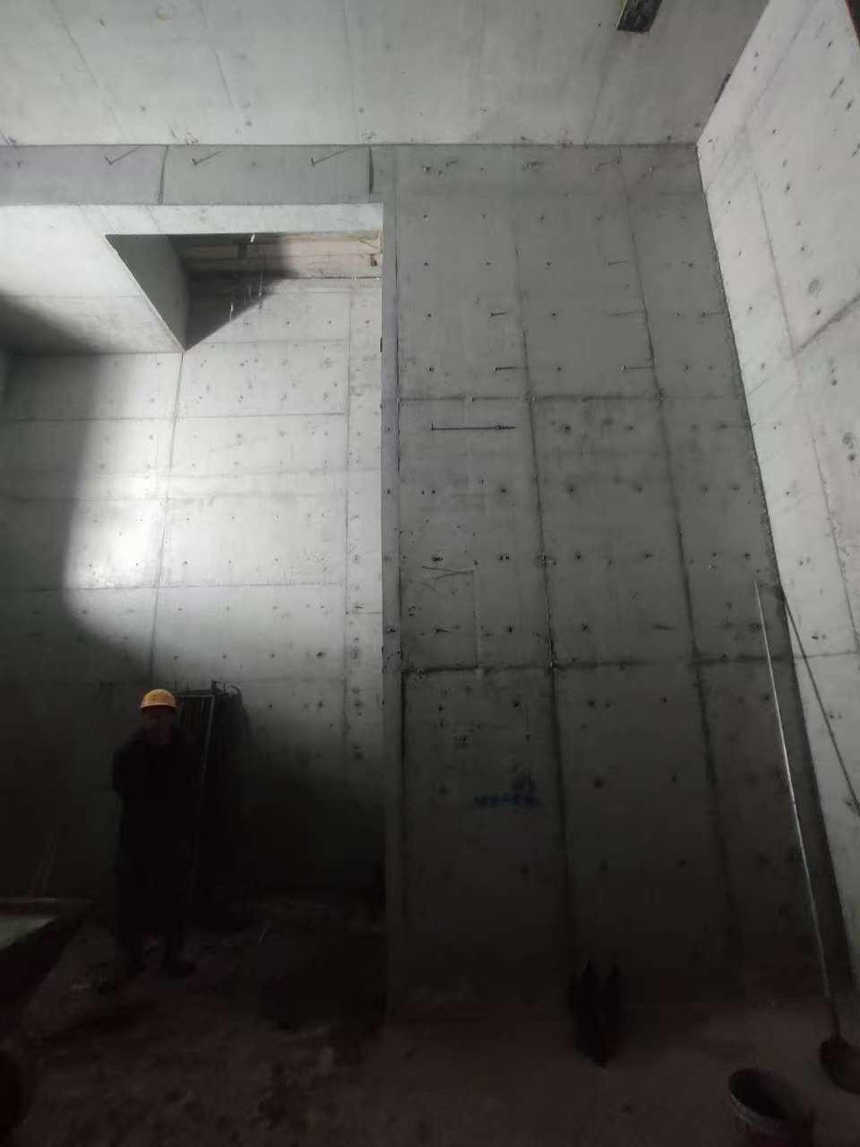 澄迈墙上开槽钢筋断了有影响吗